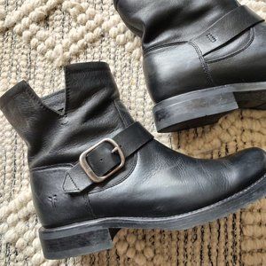 Women's Frye Veronica boots, sz 7.5